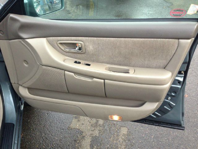 2000 Toyota Avalon Crew Cab 126.0 WB 4WD LT w/1L