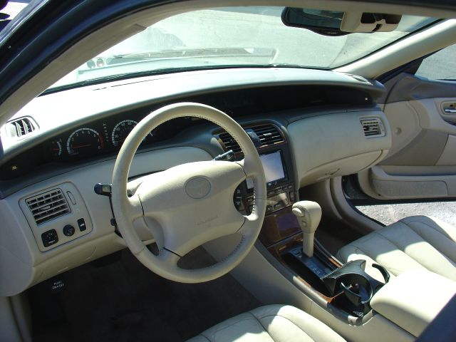 2000 Toyota Avalon XLS