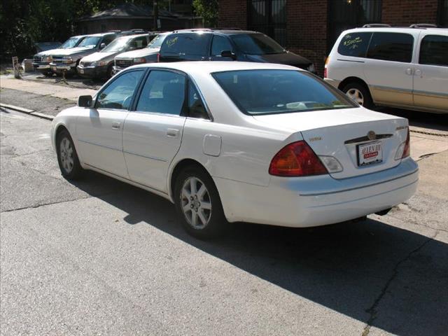 2000 Toyota Avalon Crew Cab 126.0 WB 4WD LT w/1L
