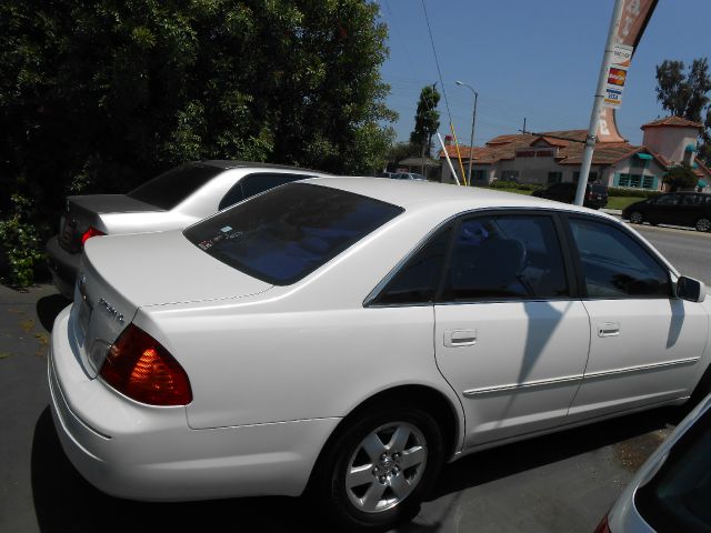 2000 Toyota Avalon XLS