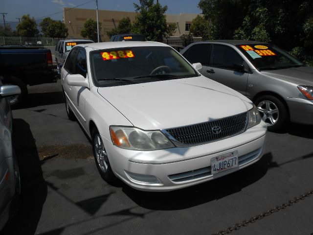 2000 Toyota Avalon XLS