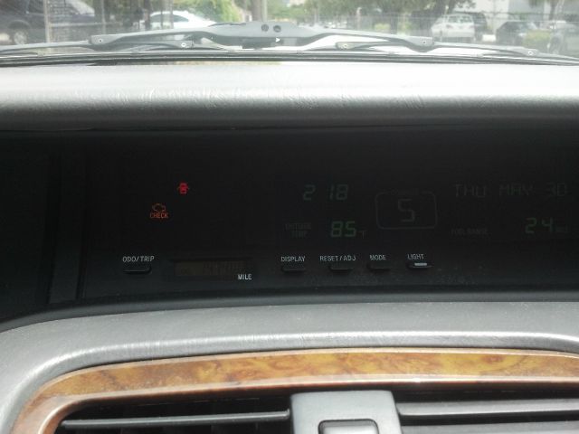 2000 Toyota Avalon XLS