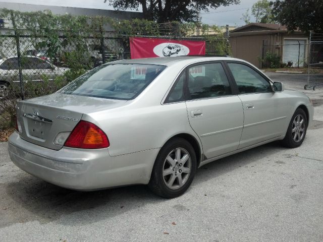 2000 Toyota Avalon XLS