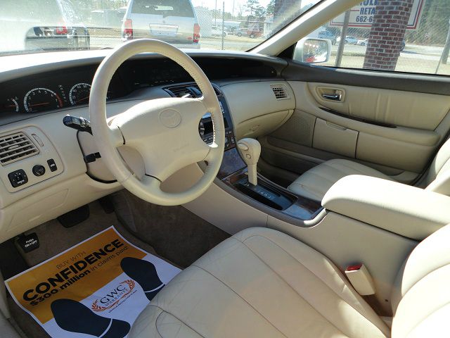 2001 Toyota Avalon XLS