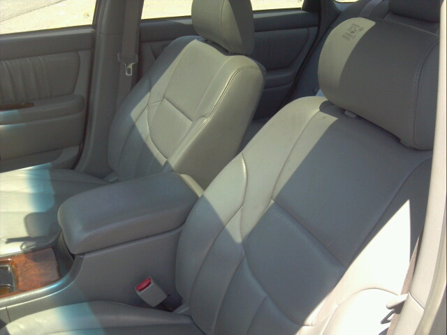 2001 Toyota Avalon XLS