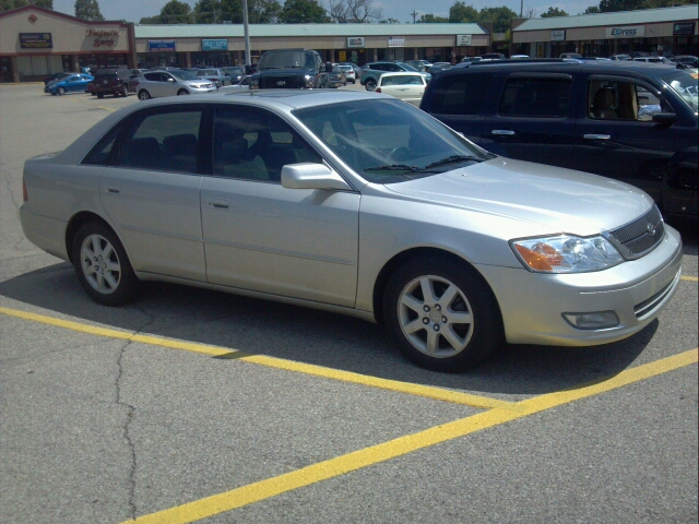 2001 Toyota Avalon XLS