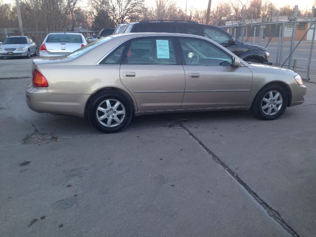 2001 Toyota Avalon XLS