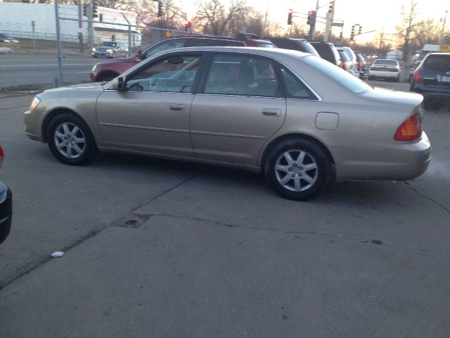 2001 Toyota Avalon XLS