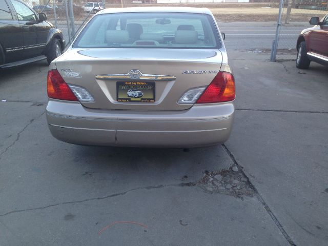 2001 Toyota Avalon XLS