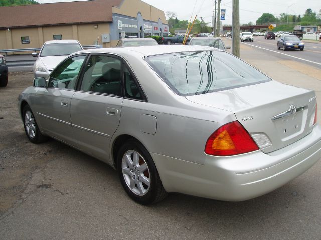 2001 Toyota Avalon XLS