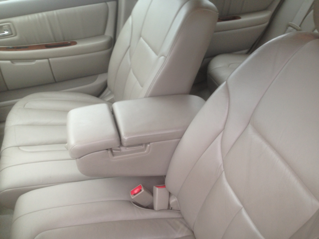 2001 Toyota Avalon XLS