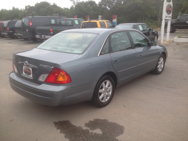 2001 Toyota Avalon XLS