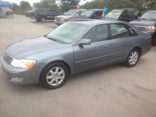 2001 Toyota Avalon XLS