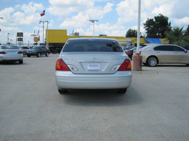 2001 Toyota Avalon Sport 4WD