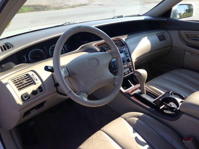 2001 Toyota Avalon Sport 4WD