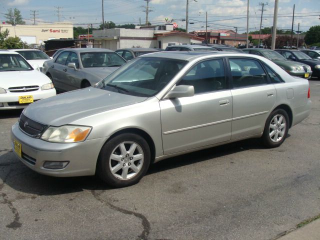 2001 Toyota Avalon XLS