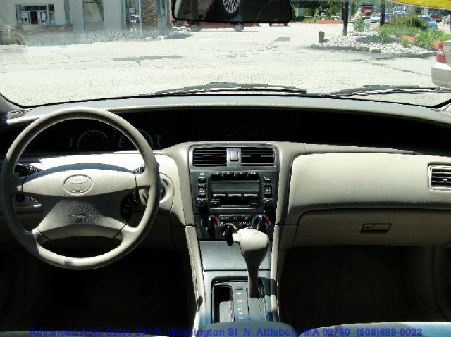 2001 Toyota Avalon Sport 4WD