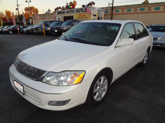 2001 Toyota Avalon XLS