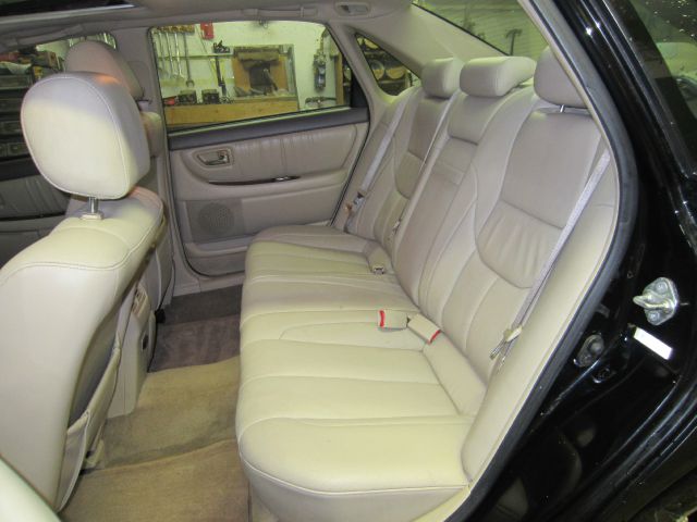 2001 Toyota Avalon Ford F250 FX4 Lariat