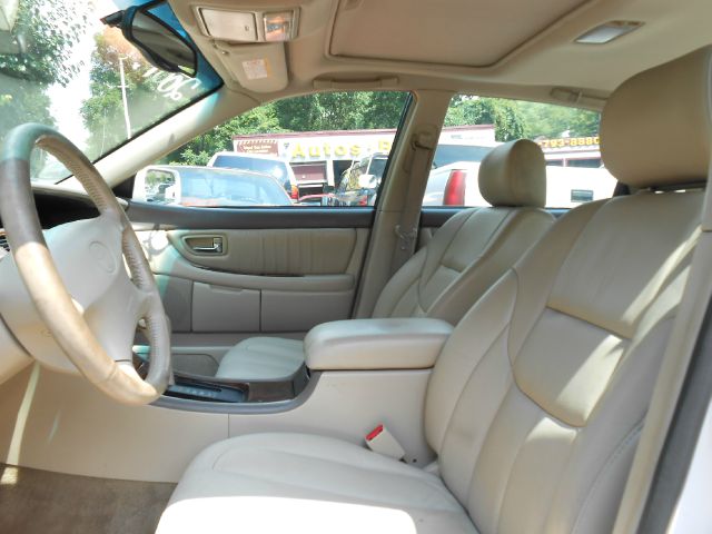 2001 Toyota Avalon XLS