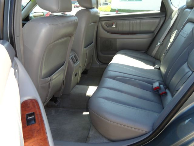 2002 Toyota Avalon XLS