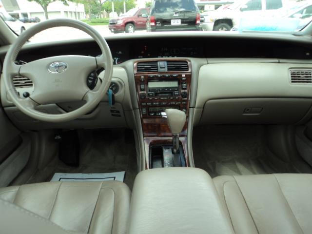 2002 Toyota Avalon XLS