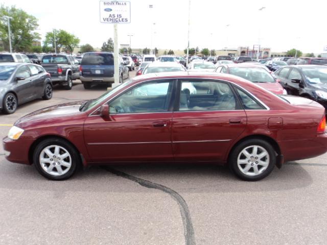 2002 Toyota Avalon XLS