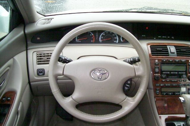 2002 Toyota Avalon XLS