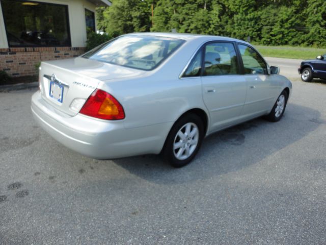 2002 Toyota Avalon XLS