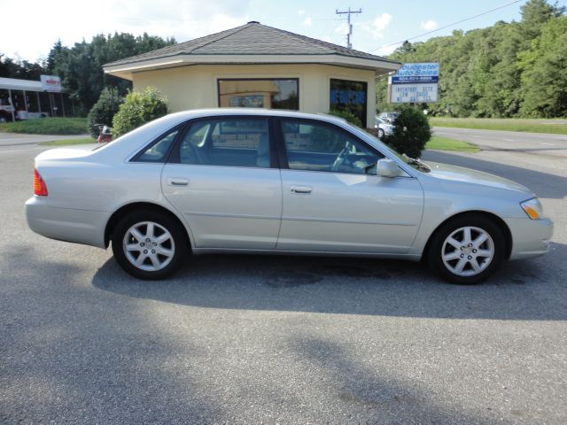 2002 Toyota Avalon XLS