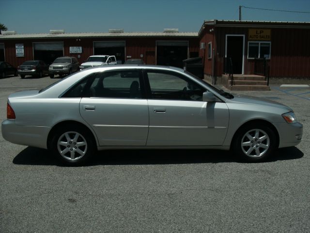 2002 Toyota Avalon XLS