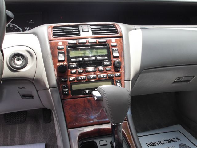 2002 Toyota Avalon XLS