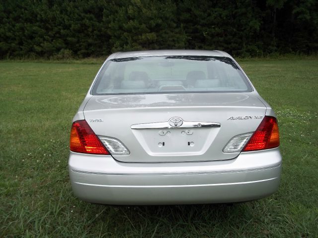 2002 Toyota Avalon Sport 4WD