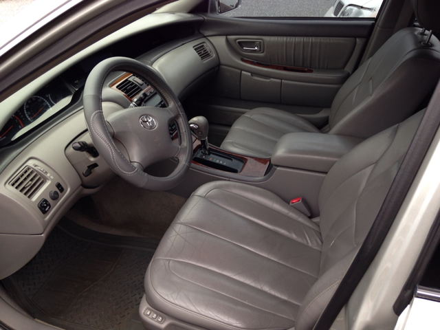 2002 Toyota Avalon XLS