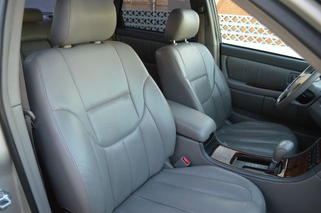 2003 Toyota Avalon XLS