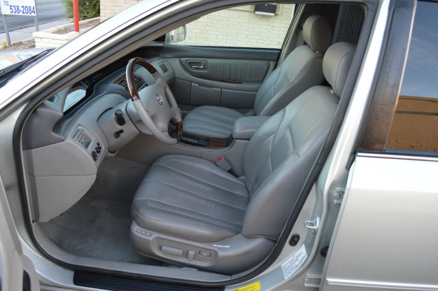 2003 Toyota Avalon XLS