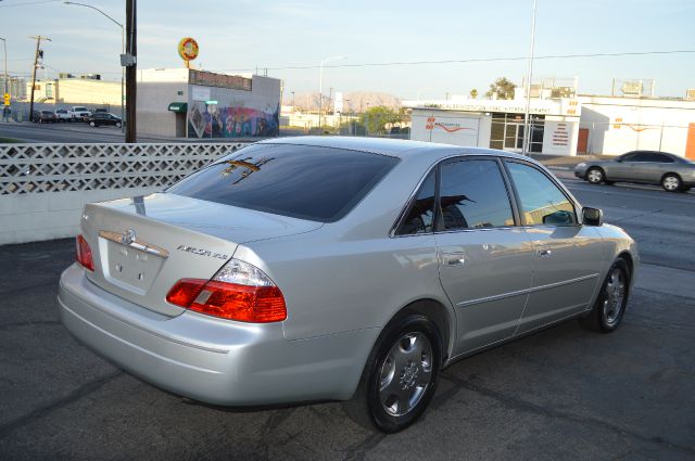 2003 Toyota Avalon XLS
