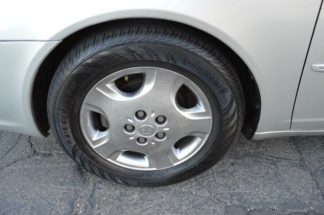 2003 Toyota Avalon XLS