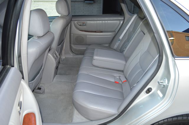 2003 Toyota Avalon XLS