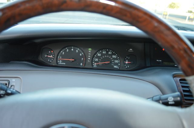 2003 Toyota Avalon XLS