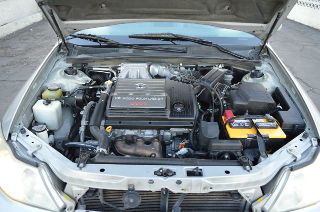 2003 Toyota Avalon XLS