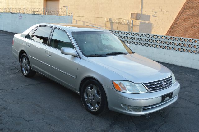 2003 Toyota Avalon XLS