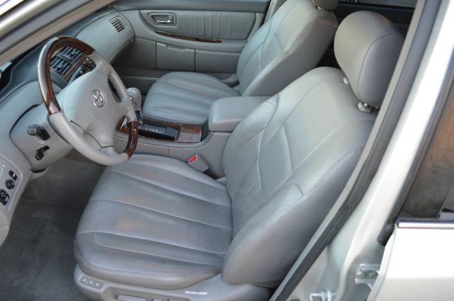 2003 Toyota Avalon XLS