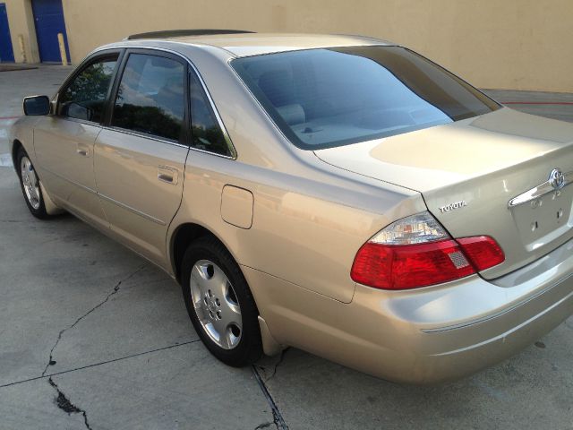 2003 Toyota Avalon XLS