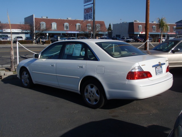 2003 Toyota Avalon XLS