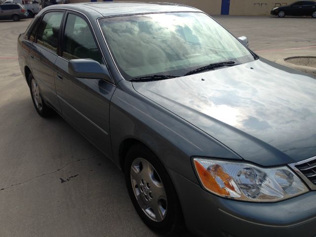 2003 Toyota Avalon XLS