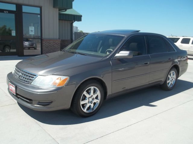 2003 Toyota Avalon XLS