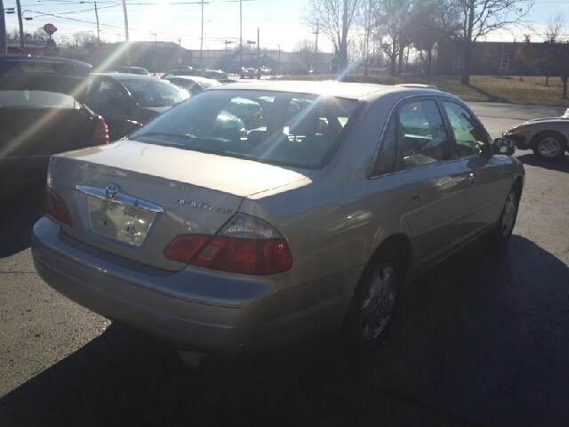 2003 Toyota Avalon XLS