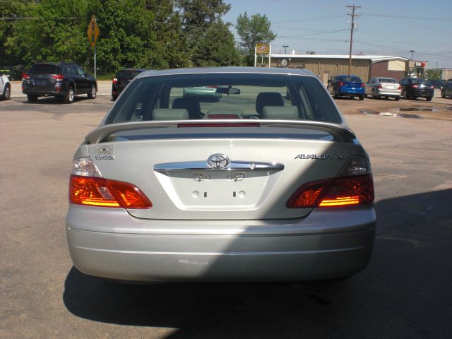 2003 Toyota Avalon Sport 4WD