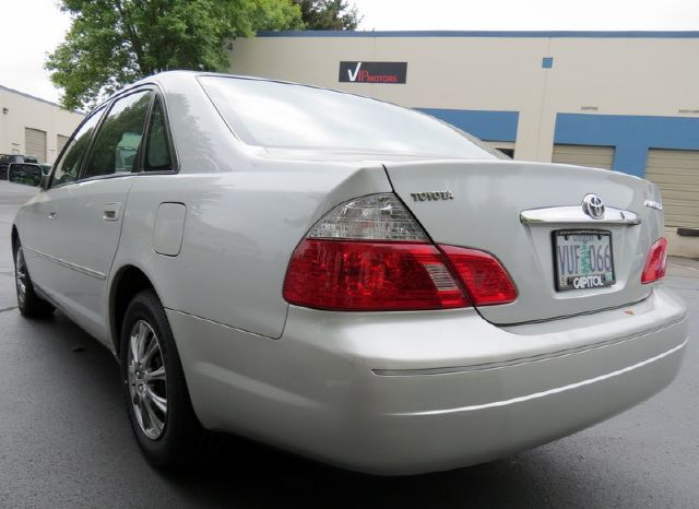 2003 Toyota Avalon Sport 4WD